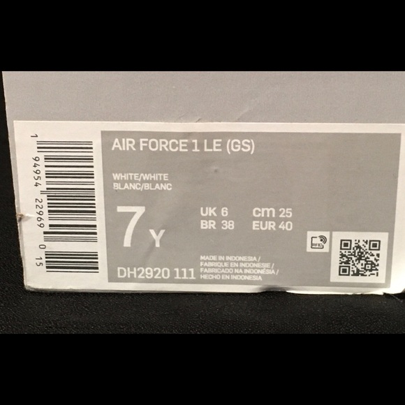 Nike Air Force 1 LE - Picture 12 of 12